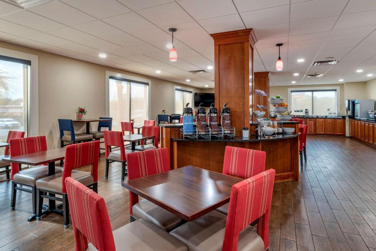 Comfort Suites Niceville Near Eglin Air Force Base Bagian luar foto